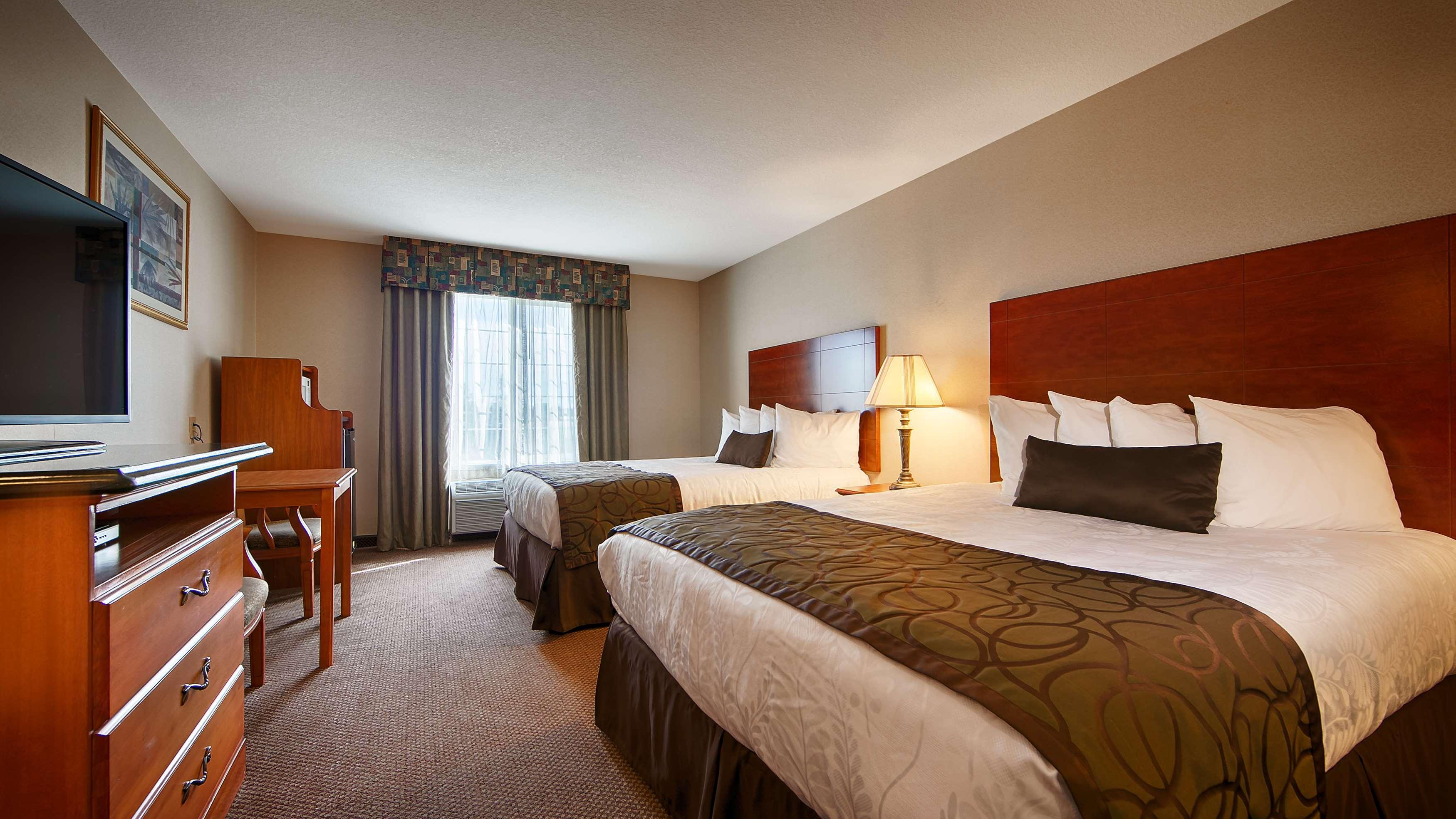 Western Twin View And Hotel 2*