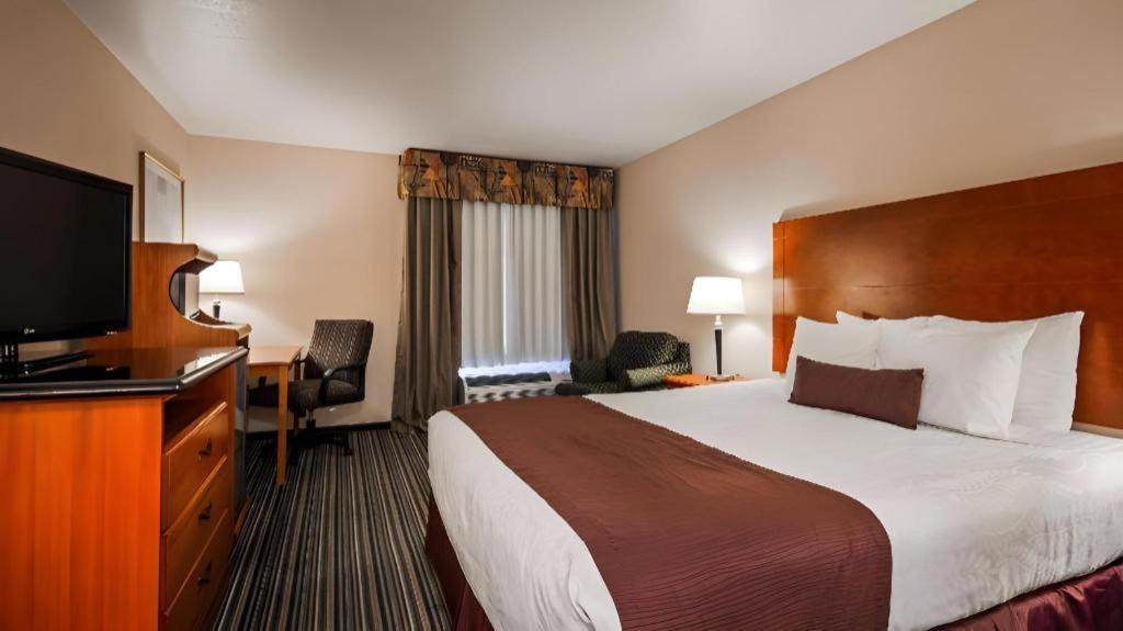 Western Twin View And Hotel 2*