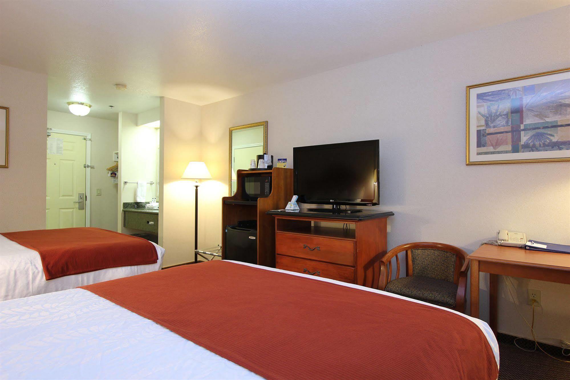 Hotel Western Twin View And Redding
